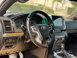 Toyota Land Cruiser VXR 2013
